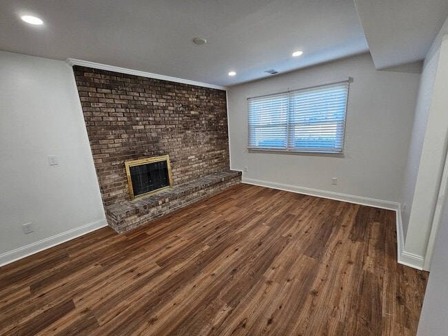 Photo - 61 Edwards Ave