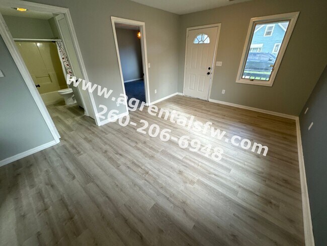 Photo - 3 Bedroom House - Section 8 OK!