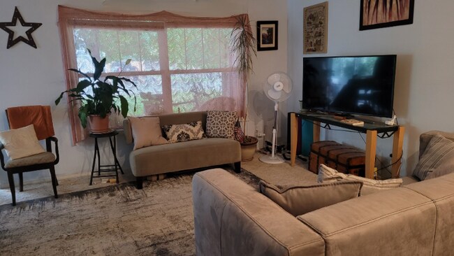 Photo - 1021A Park Ave