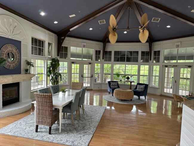 Photo - 13012 Arbor Isle Dr Unit 104