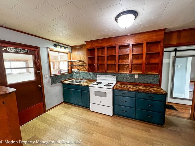 Photo - 1814 S Holly St