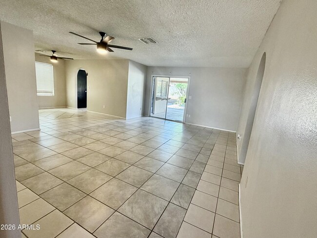 Photo - 4044 W Cholla St