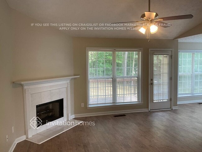 Photo - 3933 Edgebrook Dr