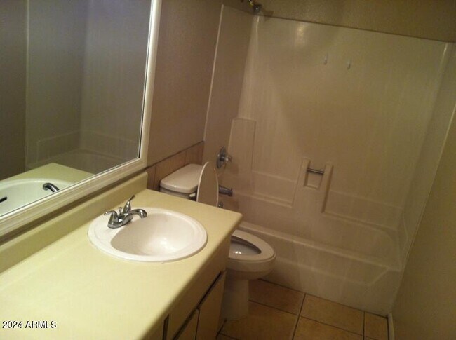 Photo - 526 S 4th St Unit C