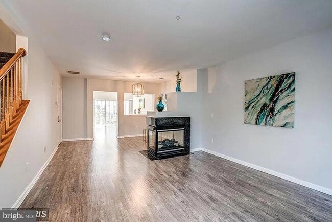 Building Photo - 1591 Leeds Castle Dr Unit 202 Rental