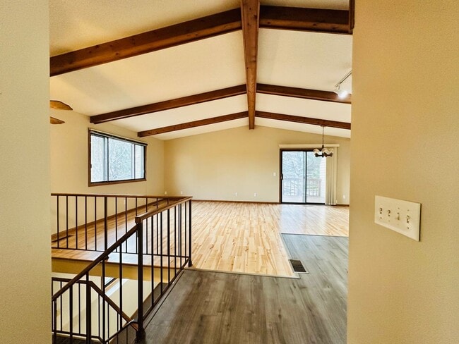 Photo - Charming 3BR Townhome in Shoreview-55126