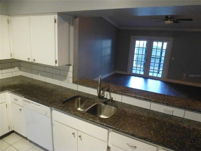 Photo - 1890 Wolford Rd