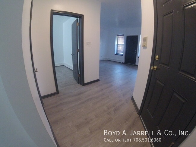 111 E 57th St