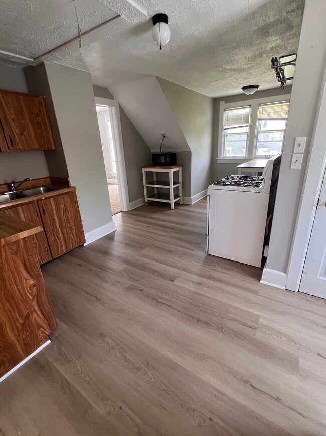 Photo - 613-613 N 64th St Unidad 613