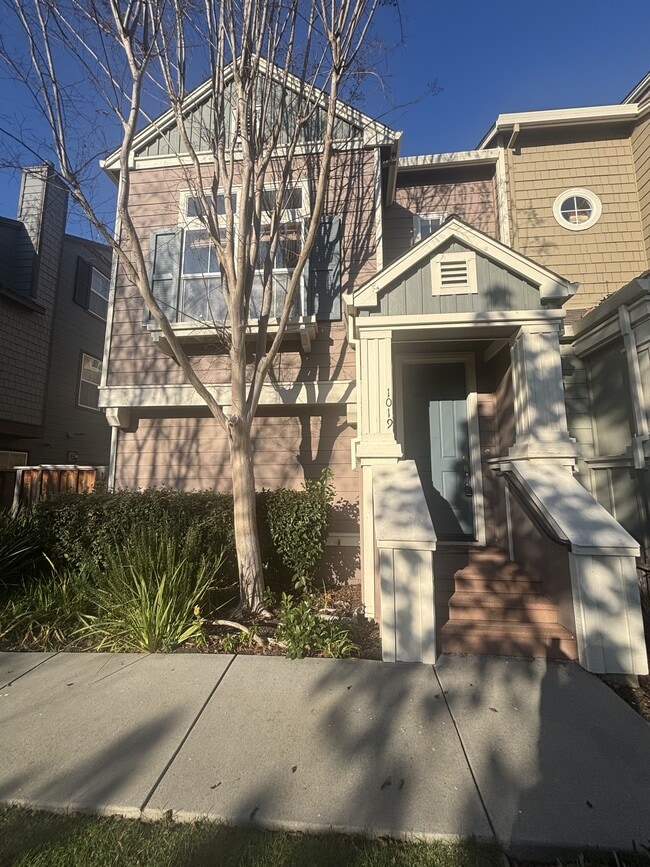 Photo - 1013 Fuller Terrace