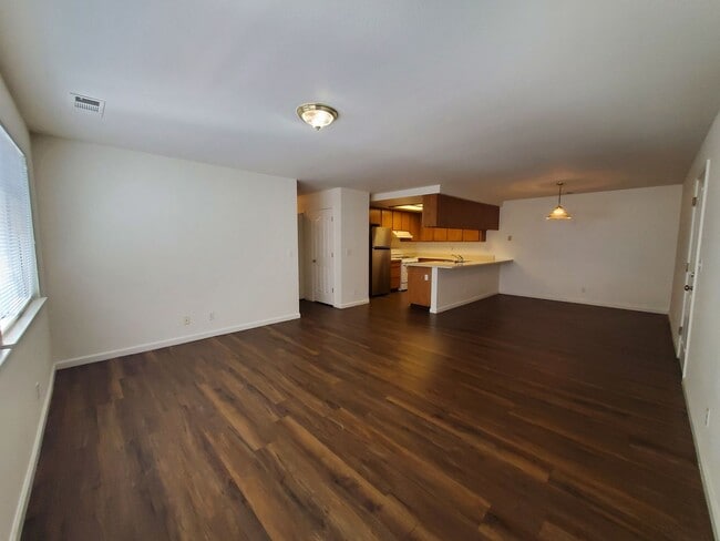 Photo - 1400 Howard Ct Unit 1410