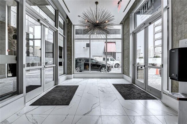 Photo - 400 W Peachtree St NW