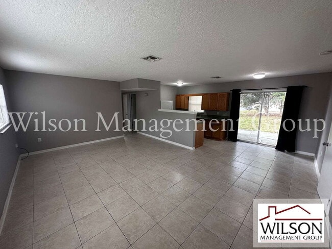 Photo - 900 Jamela Dr