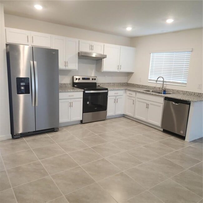 Photo - 37410 MacKenzie Dr