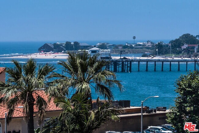Photo - 22607 CA-1