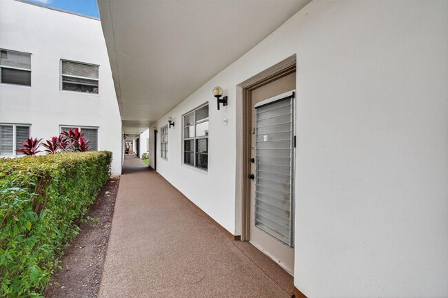 Photo - 406 Piedmont I