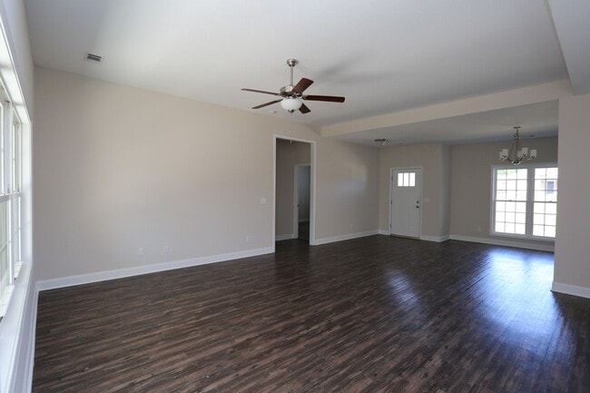 Photo - 3 Bedroom Brick House in SEB School District Available NOW