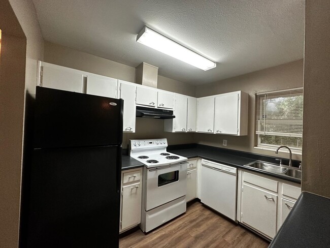 Photo - 1730 Atkamire Dr