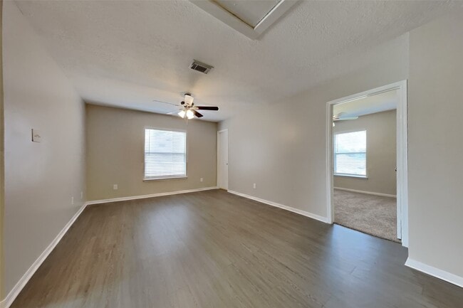 Photo - 12618 Duchess Ln