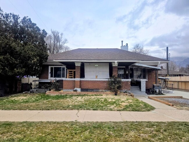 Building Photo - 1074 23rd St Unit 1