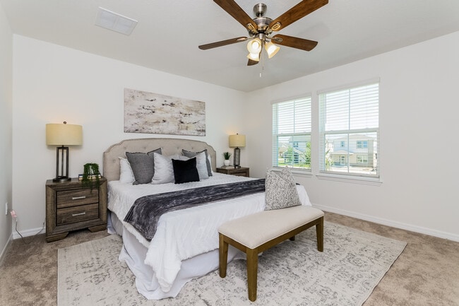 Photo - Silverleaf Oaks