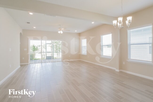 Photo - 332 Stone Arbor Ln