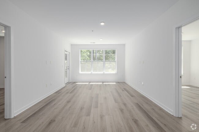 2BR, 2BA - 1,100SF - Living Room