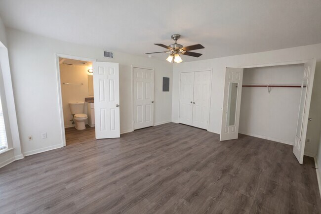 Photo - 217 Church St Unit 104