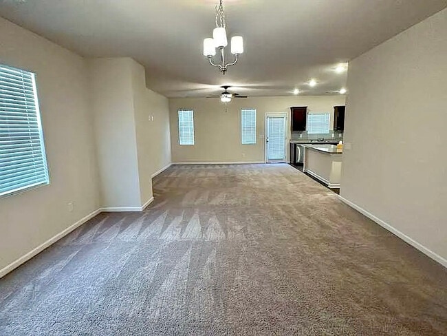 Photo - 105 Berry Dr