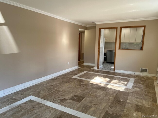 Photo - 16-05 Bell Blvd Unidad 1st Floor