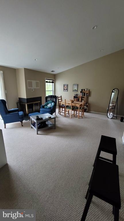 Photo - 119 Commonwealth Ct Unidad 10