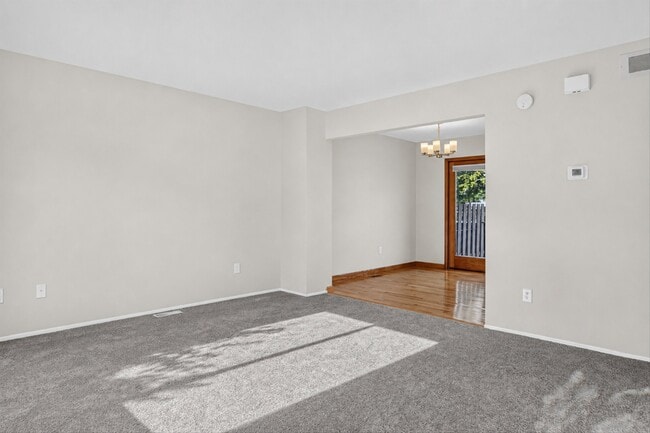 145 Sheffield Dr