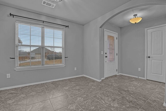 Photo - Beautiful 3 Bed 2 Bath home ready for move in! All new carpeting!
