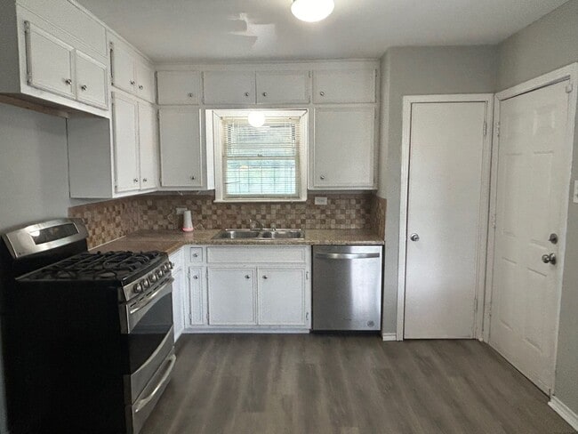 Remodeled unit with a Casita - Remodeled unit with a Casita Townhome