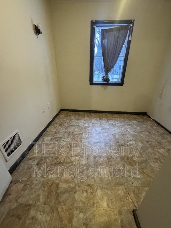 Photo - 127-129 Avenue B