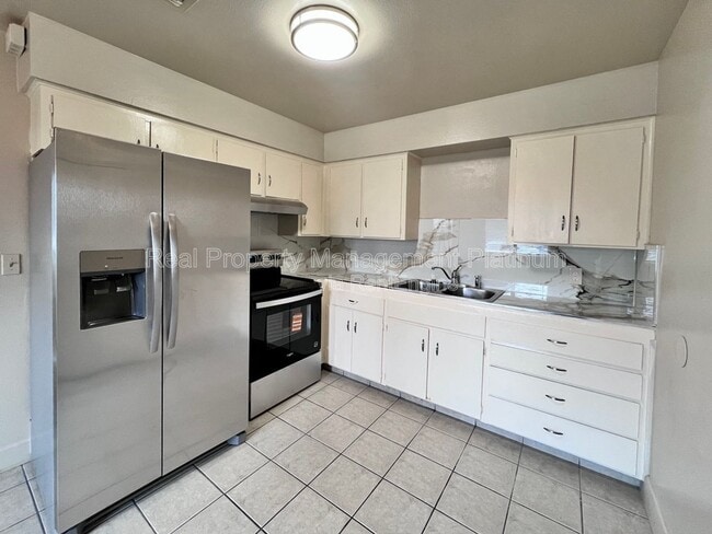 Photo - 3338 N Purdue Ave