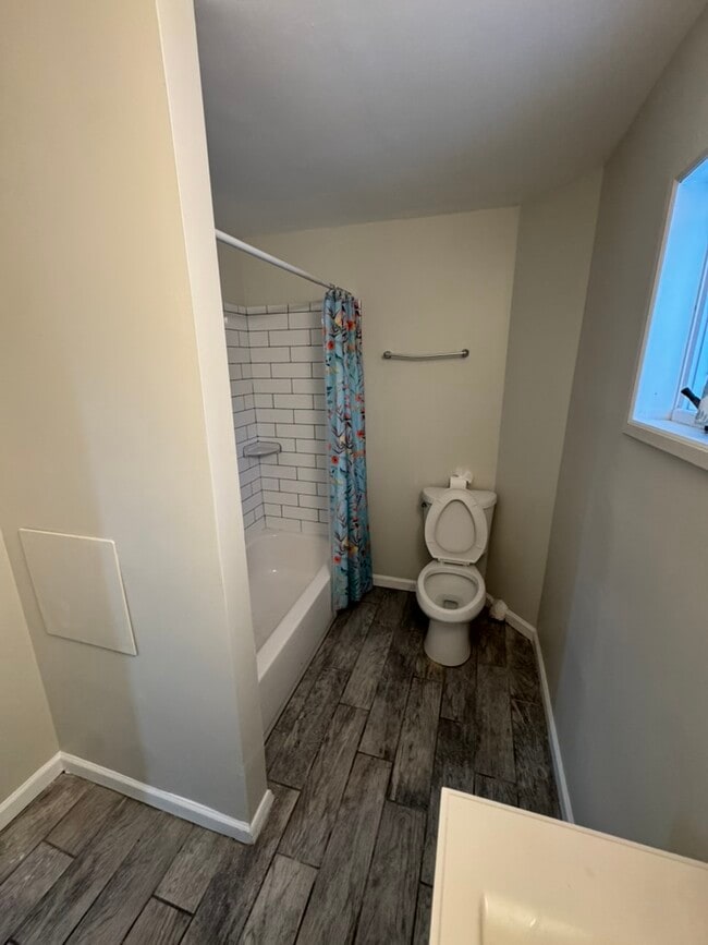 Photo - 85 Lawn Park Ave