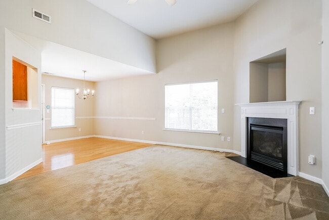 840 Red Oak Tree Dr