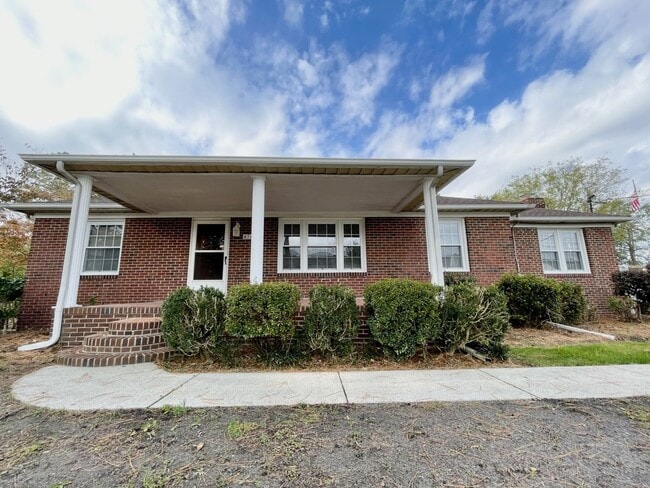 Photo - All Brick Ranch Home in Kempsville W/HUGE Yard - Sunroom - Detached 2-Car Garage PLUS Workshop & ...