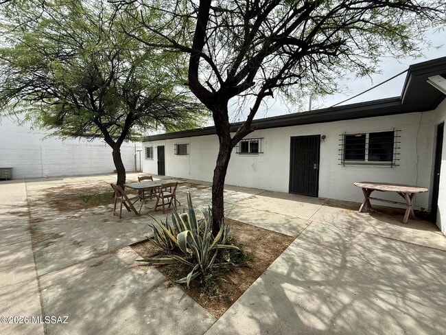 Photo - 3564 E Kleindale Rd