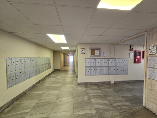 Photo - 6940 Miami Gardens Dr Unit 1-319