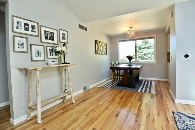 Photo - Lovely Broadview Updated 3 bed/1bath Rambler!