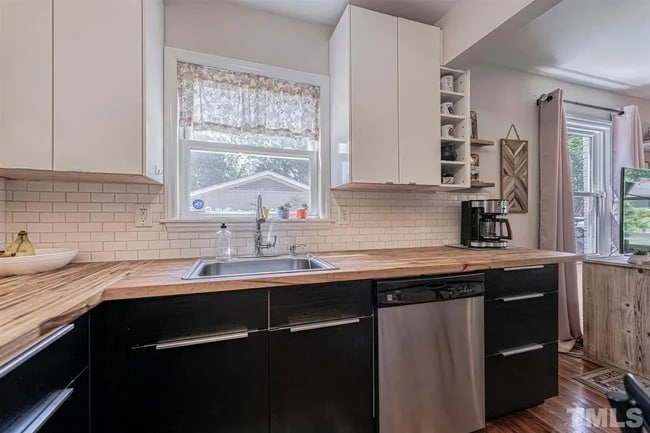 Photo - 2432 Derby Dr