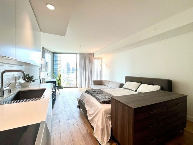 Building Photo - Kakaako: Ae'o - Studio with one Parking (E... Unit 1011