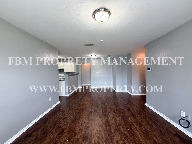 Photo - 1516 Drexal Dr Unit 1516