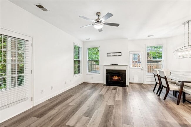 Photo - 3040 Bernauer Trce