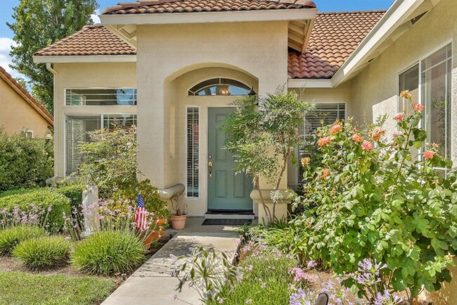 Photo - 540 W Deerwood Ln House