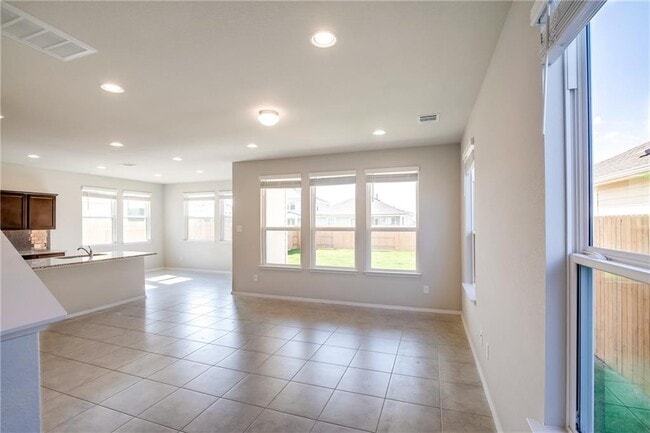 Photo - 226 Trailside Ln
