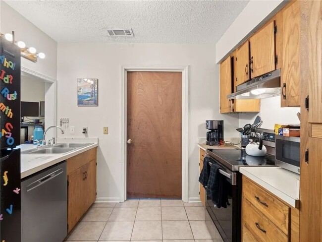 Photo - 510 Curtis St