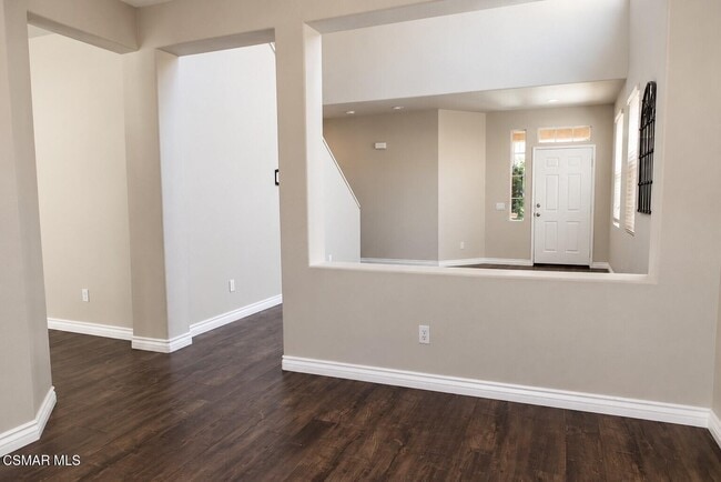 Photo - 885 Aloe Ln